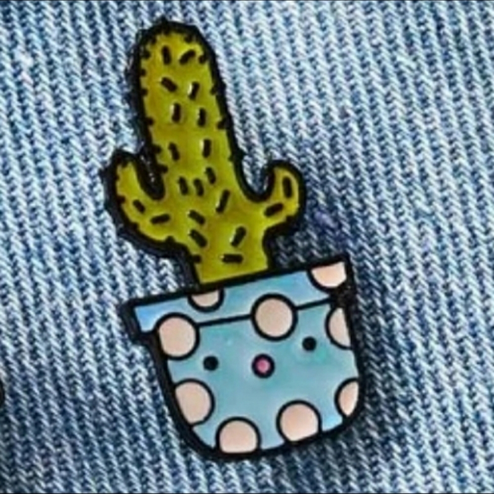 🆕SET OF CACTUS ENAMEL PINS - Picture 3 of 3